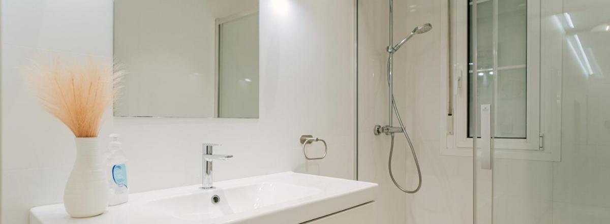 Lujoso Y Amplio Apartamento Con Parking Incluido Leão Exterior foto