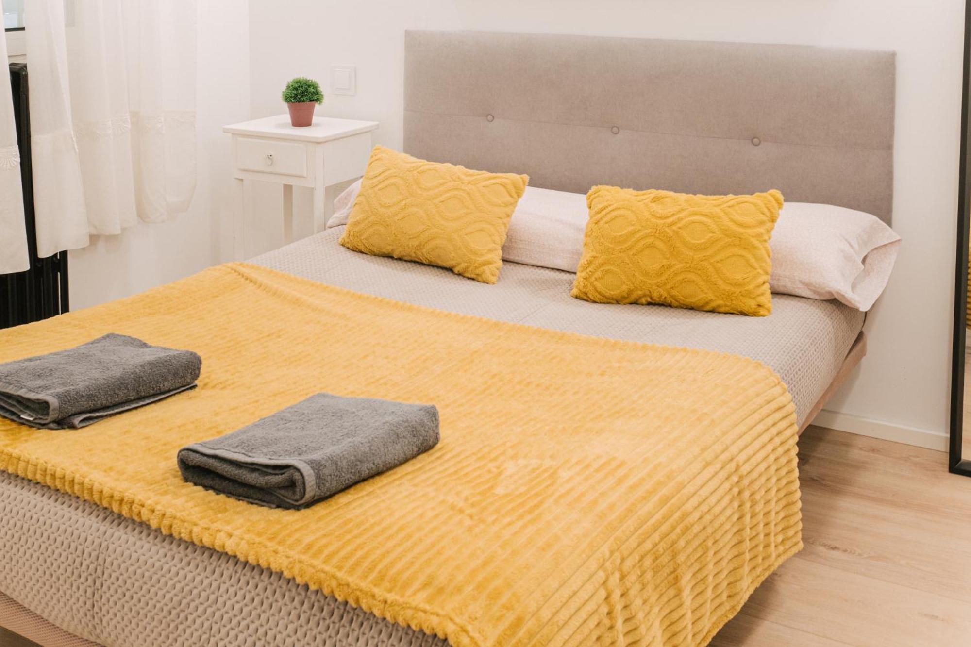 Lujoso Y Amplio Apartamento Con Parking Incluido Leão Exterior foto