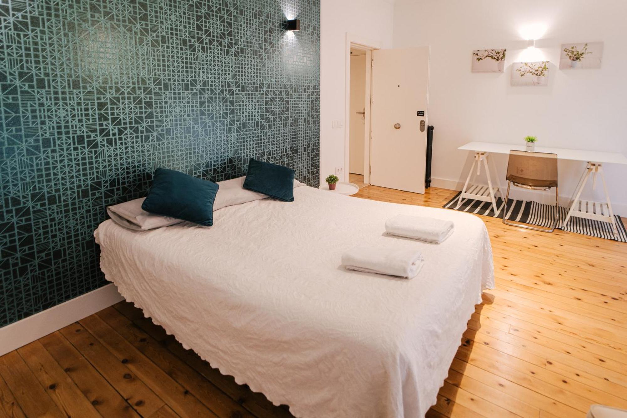 Lujoso Y Amplio Apartamento Con Parking Incluido Leão Exterior foto